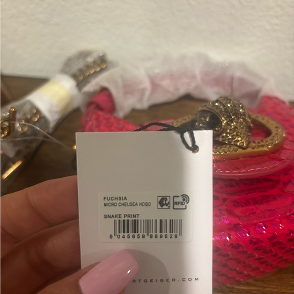 Kurt Geiger Shiny Fushia Micro Chelsea Hobo with Gold Details - Picture 12 of 12